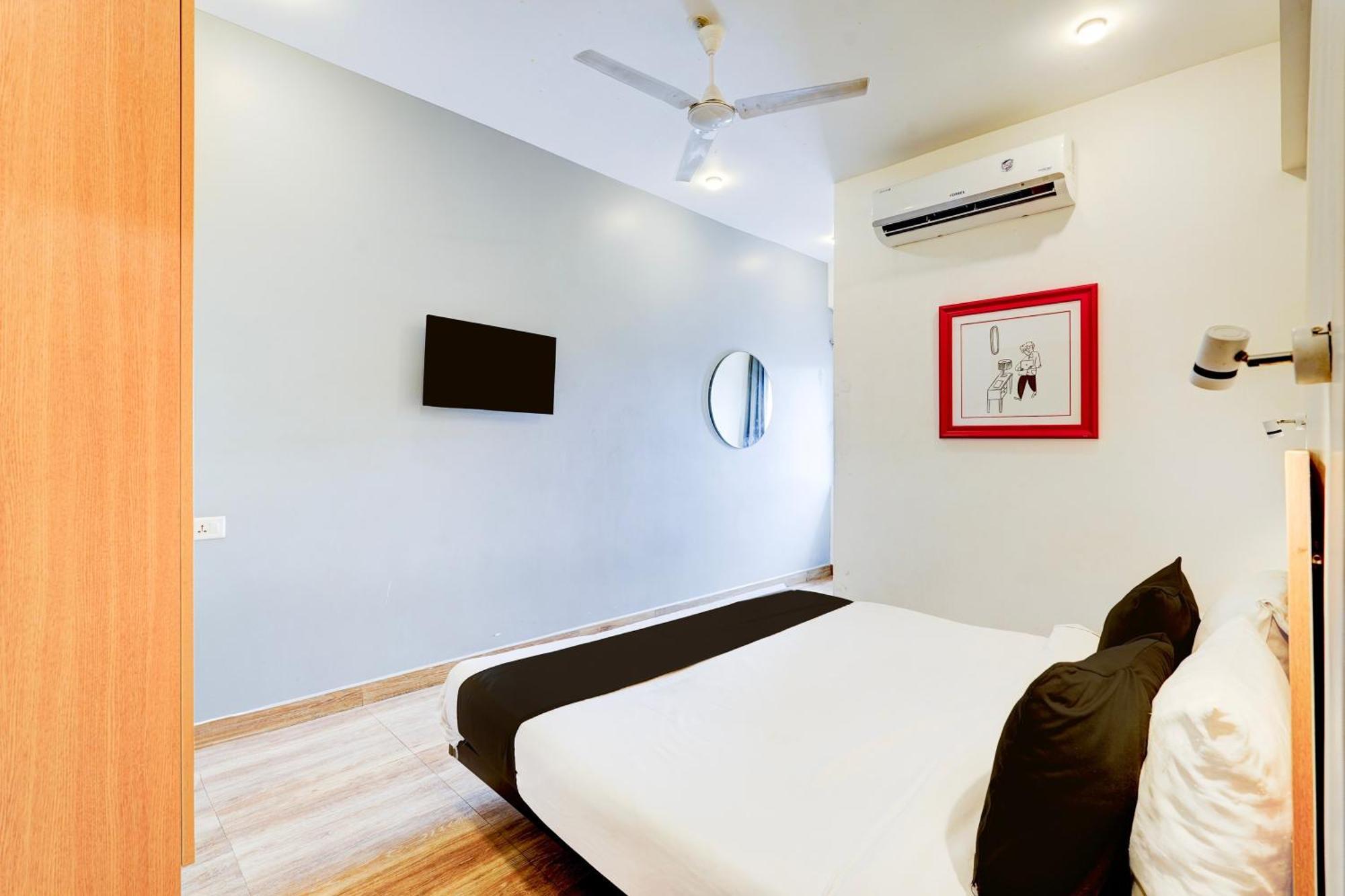 Hotel Super Townhouse Tirupati Esterno foto