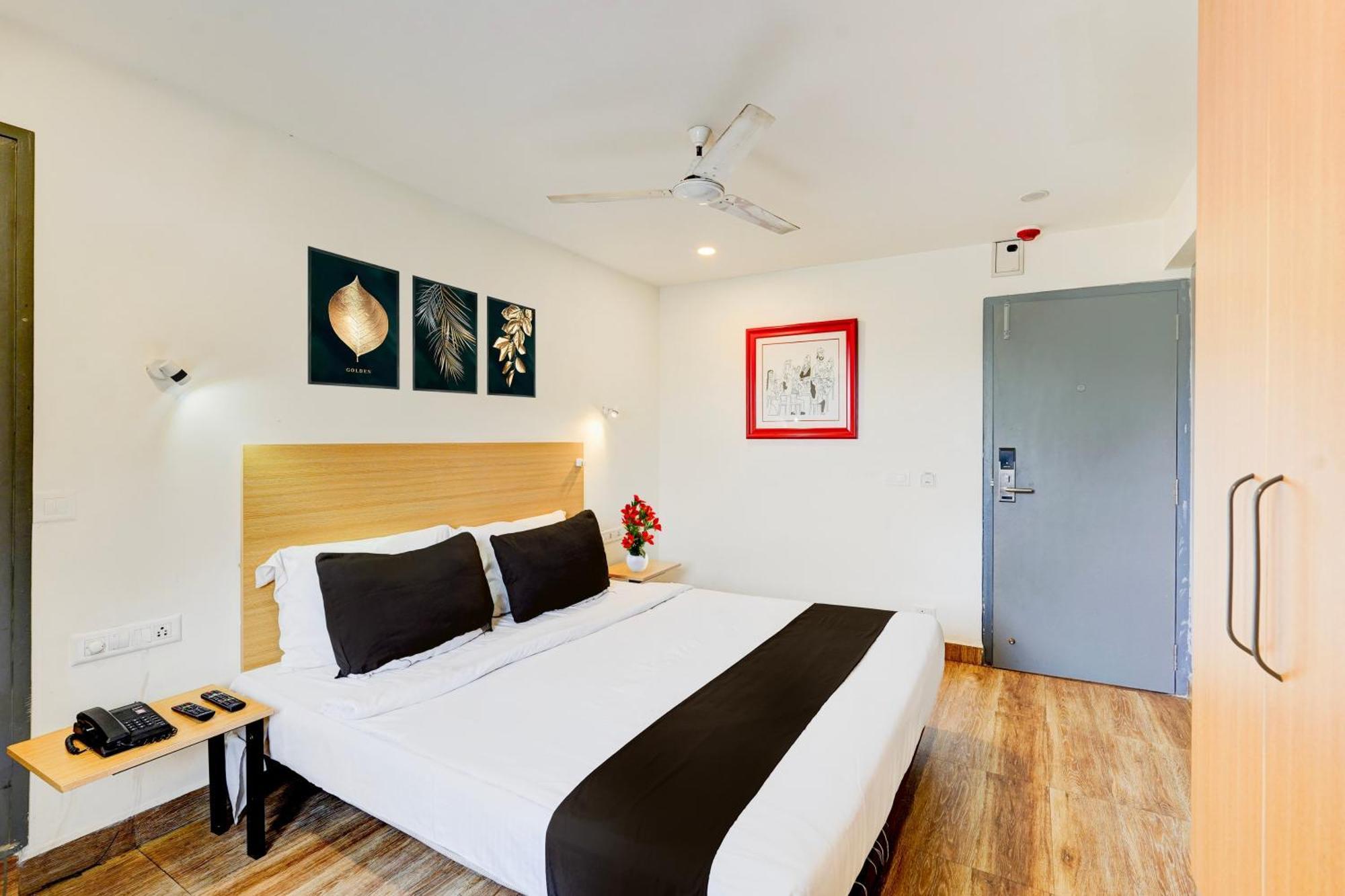 Hotel Super Townhouse Tirupati Esterno foto